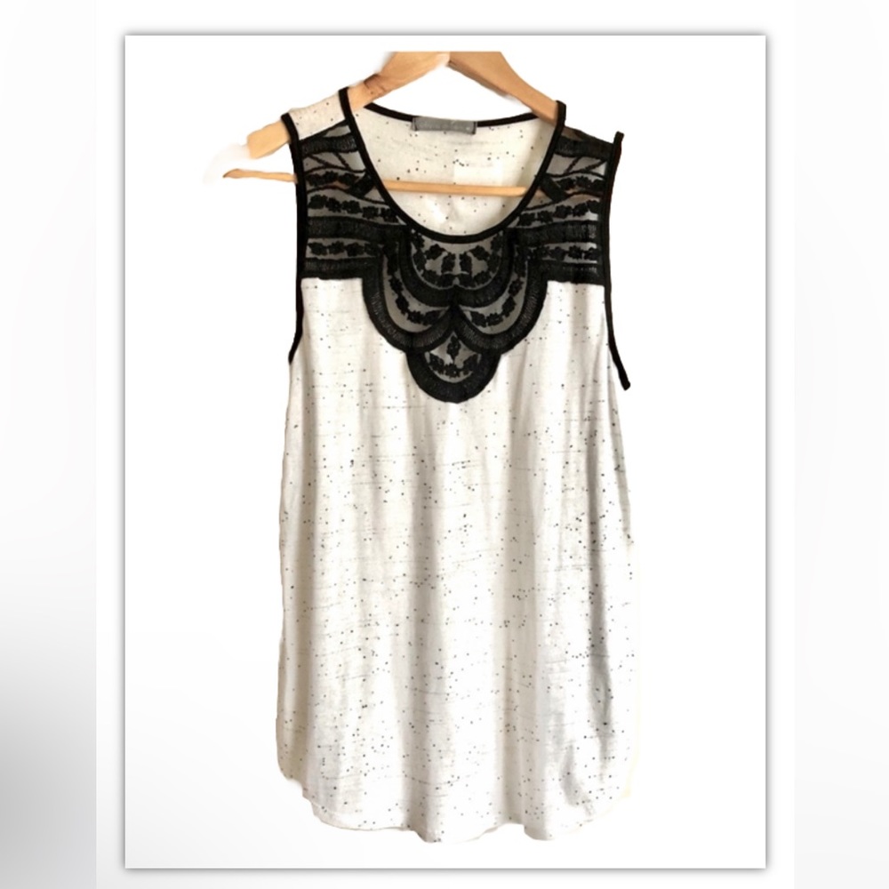 Olivia Moon Black/White Sleeveless Top NWT- Size Small
